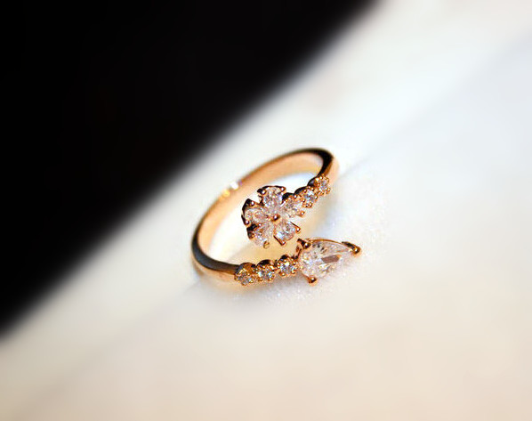 Flower & Arrow Ring-rose Gold Open-ended Ring With Cubic Zirconia Flower